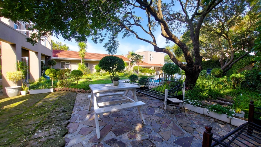 9 Bedroom Property for Sale in Montclair Western Cape